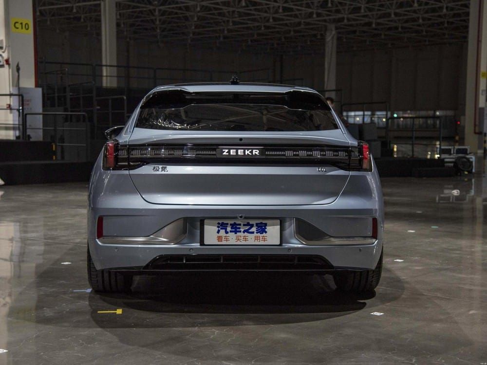 Đuôi xe Geely Zeekr 001