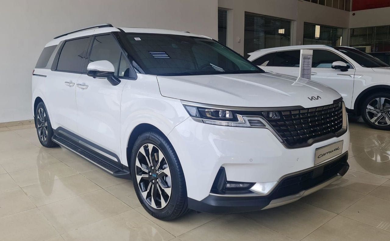 Kia Carnival 2022 SẴN GIAO NGAY LUXURY 8S