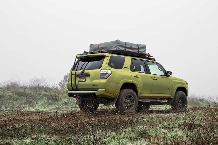 Giá xe Toyota TRD Sport