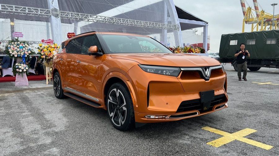 VinFast VF9 bàn giao