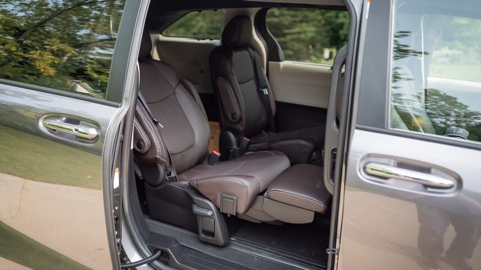 Nội thất Toyota Sienna 2021-5