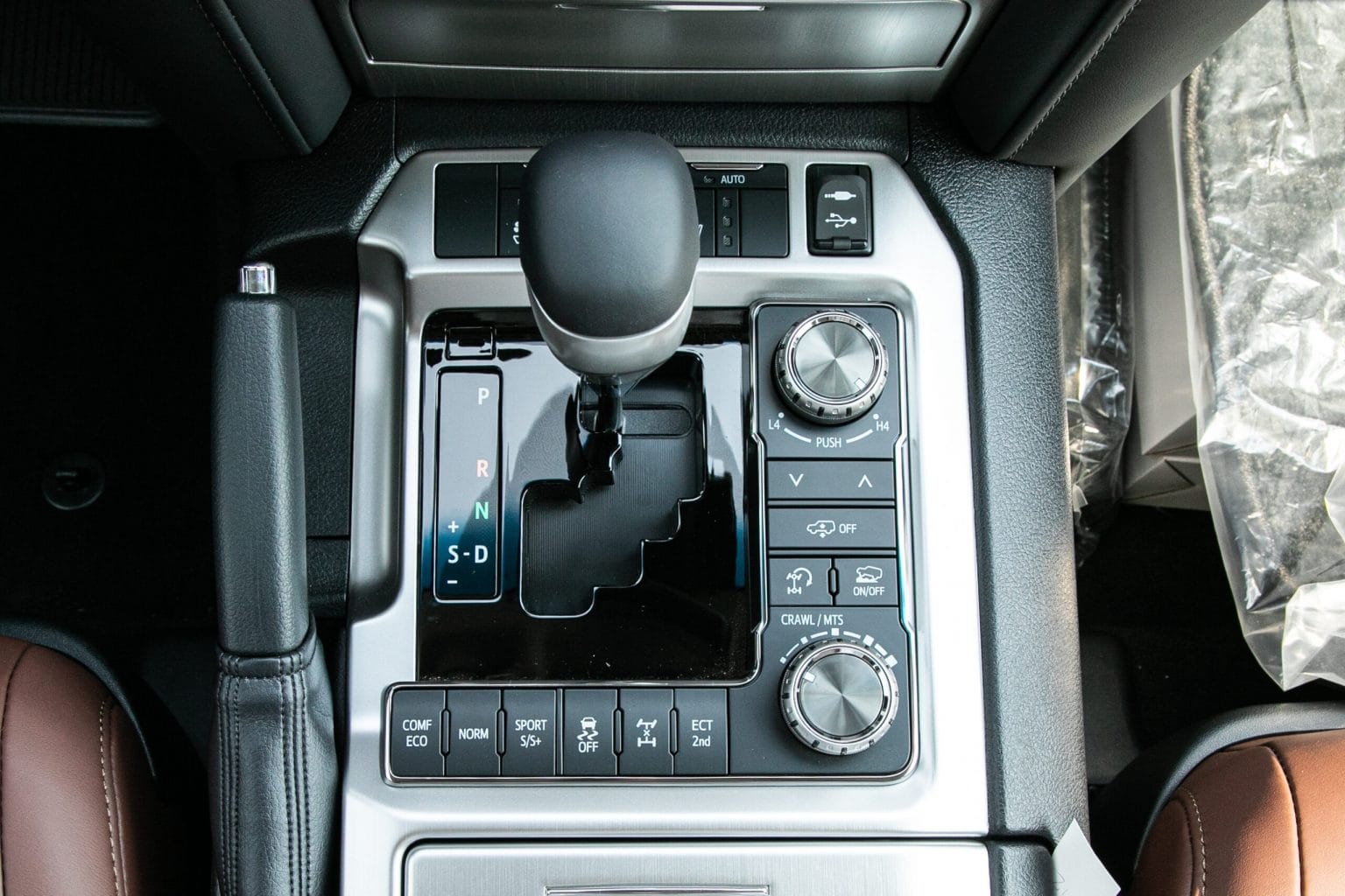 TOYOTA LAND CRUISER 2021-14