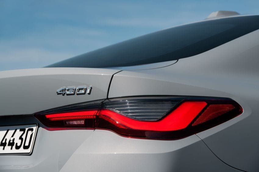 Cụm đèn hậu LED của BMW 4-Series Gran Coupe 2022 ... và cụm đèn hậu LED của BMW 4-Series Gran Coupe 2022
