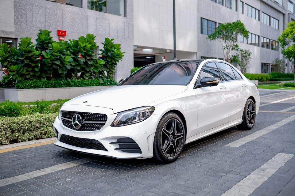 Mercedes C300 2020 siêu đẹp