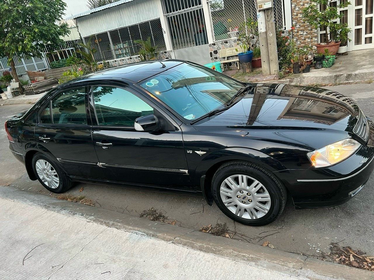 Bán xe Ford mondeo AT 2004 cọp chính chủ