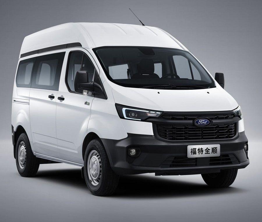 Ford Transit 2025: Lột xác hoàn toàn, công nghệ cao cấp