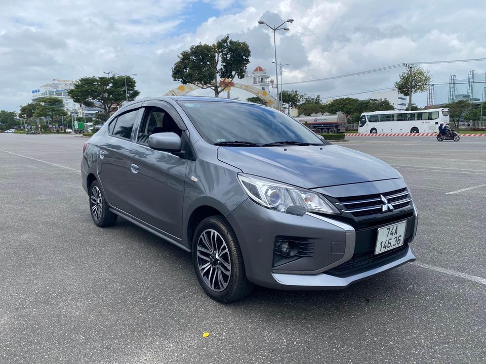 Cần bán Attrage MT 2021