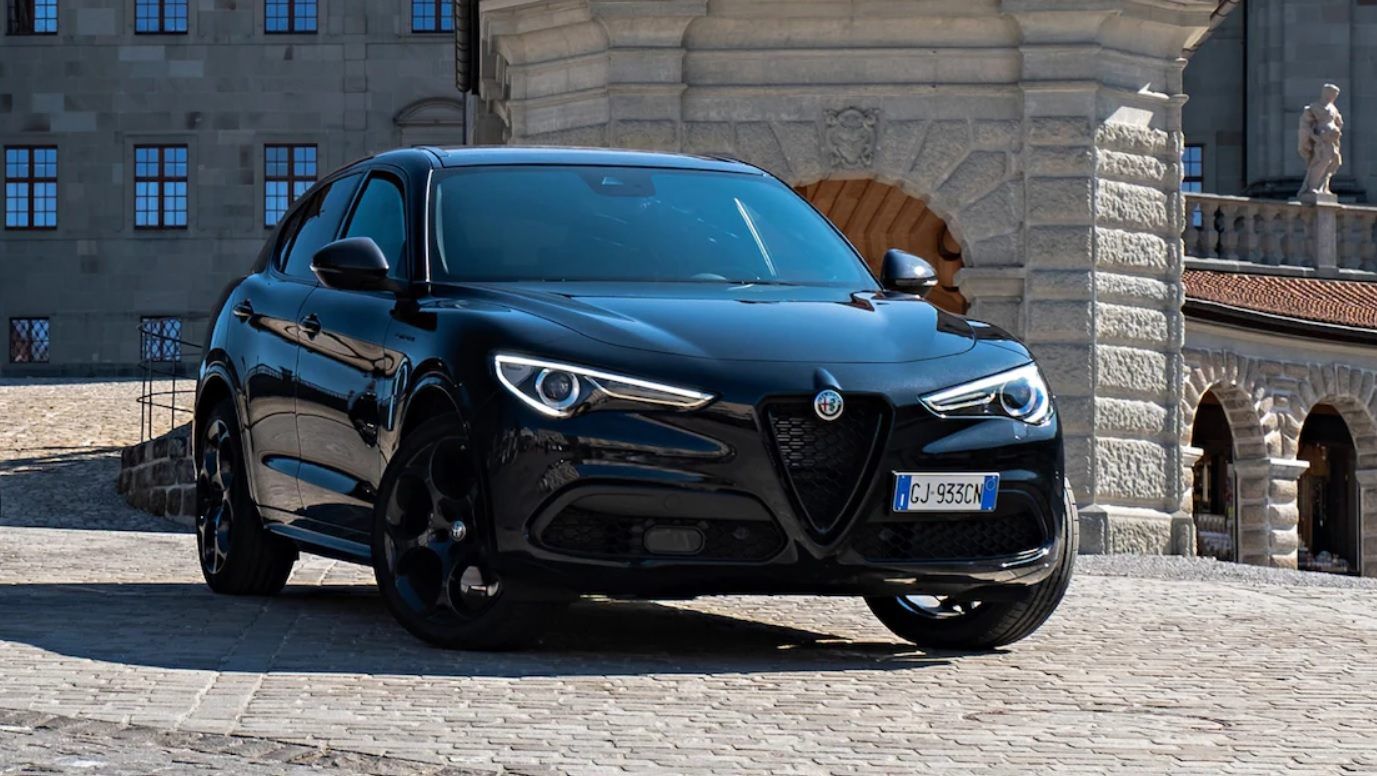 Alfa Romeo Stelvio 2023