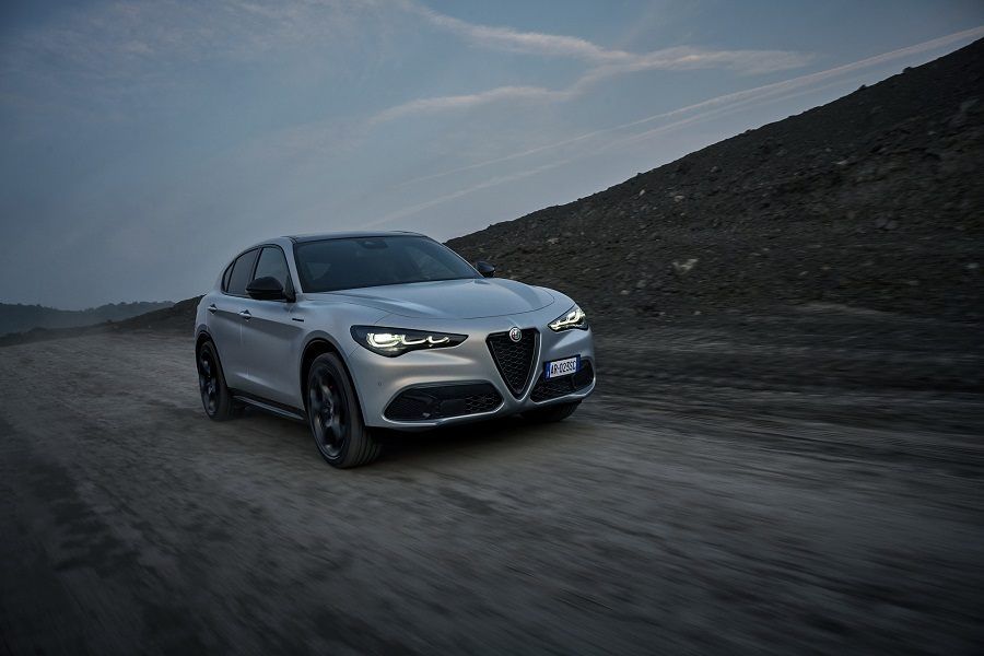 Alfa Romeo Giulia và Stelvio 2023