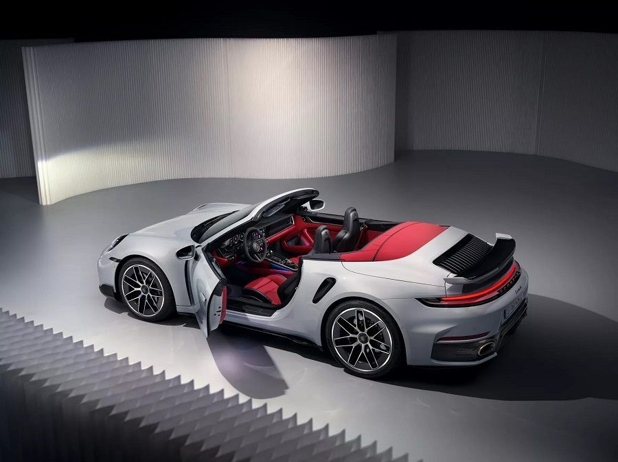 Porsche 911 Turbo S Hybrid 2026