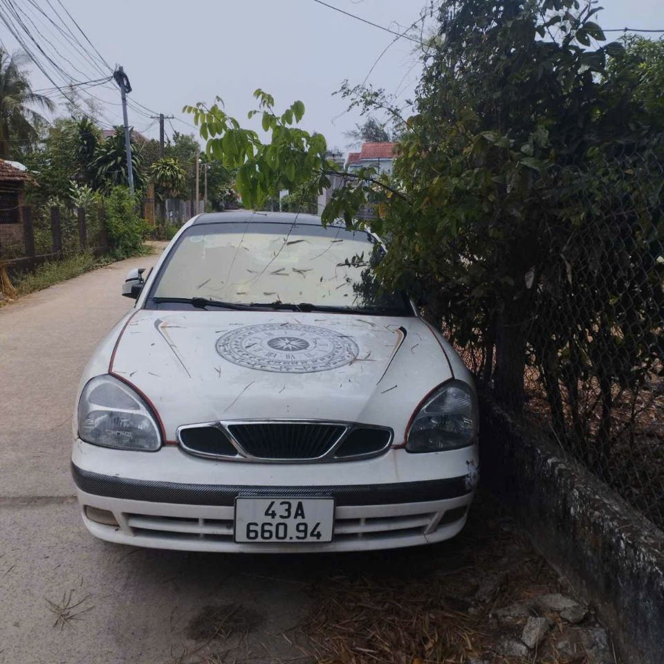 CẦN BÁN XE NUBIRA SẢN XUẤT NĂM 2004