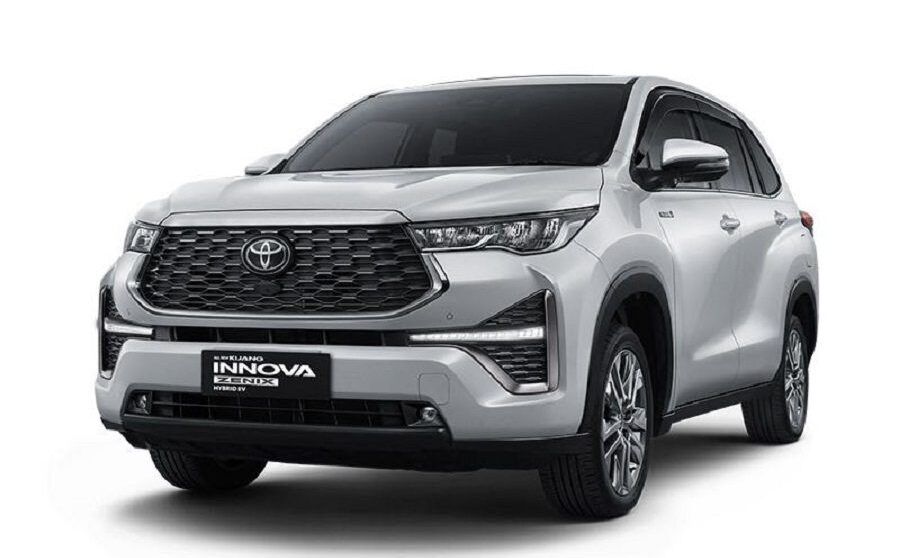 Toyota Innova 2023