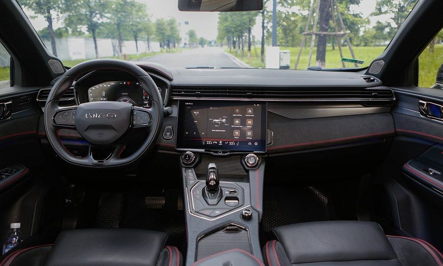 nội thất Lynk & Co 05