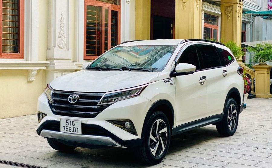 Cần bán Toyota Rush 2018 AT cũ