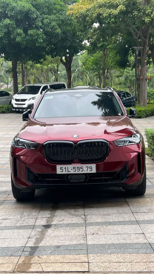 BMW X5 Xline - XE QUA SỬ DỤNG CHÍNH HÃNG