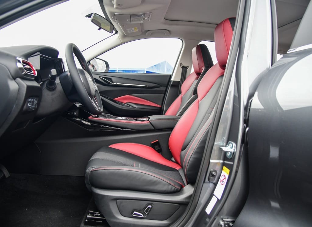 Đánh giá xe Oshan X5 năm 2020 về thiết kế ghế ngồi