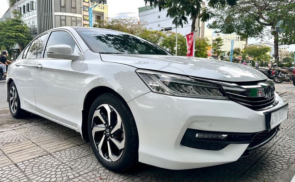 Bán xe cũ Honda Accord giá rẻ