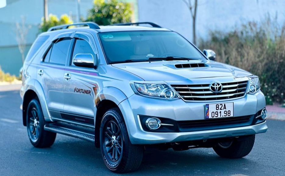 Toyota Fortuner 2016 cũ Số sàn, máy dầu