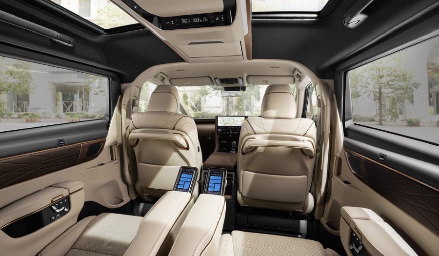 Nội thất Toyota Alphard 2024