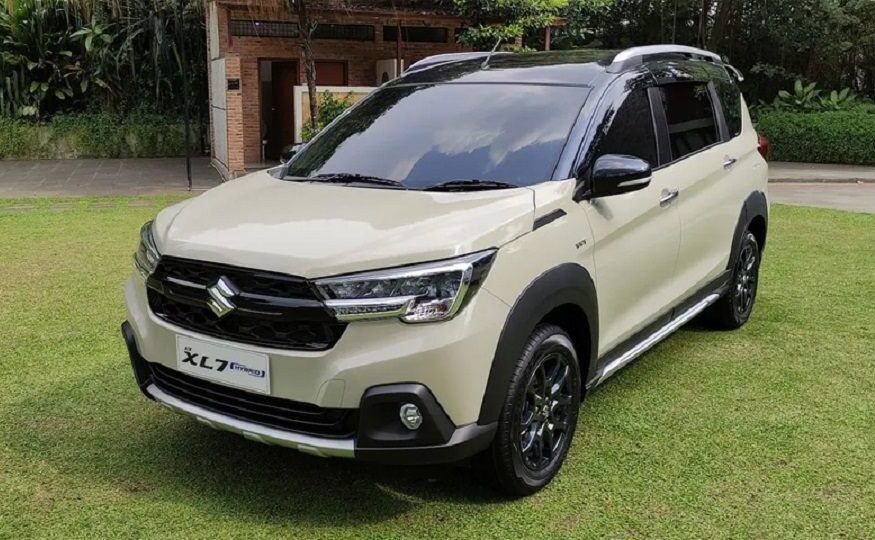 Suzuki XL7 Hybrid 2025