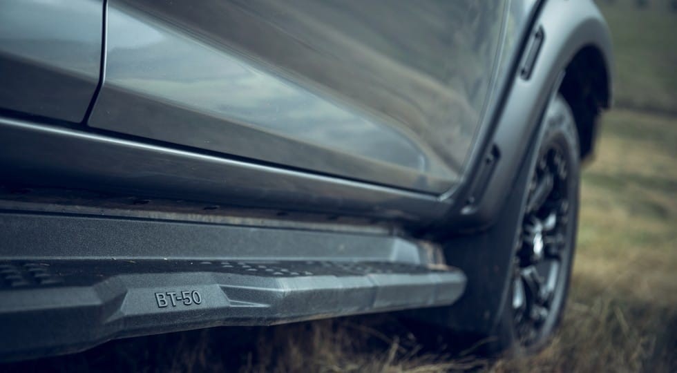 Bệ bước chân của Mazda BT-50 Thunder 2021 Bệ bước chân của Mazda BT-50 Thunder 2021