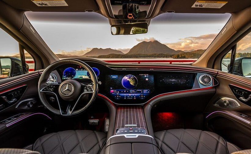 Nội thất Mercedes Maybach EQS 680 2024