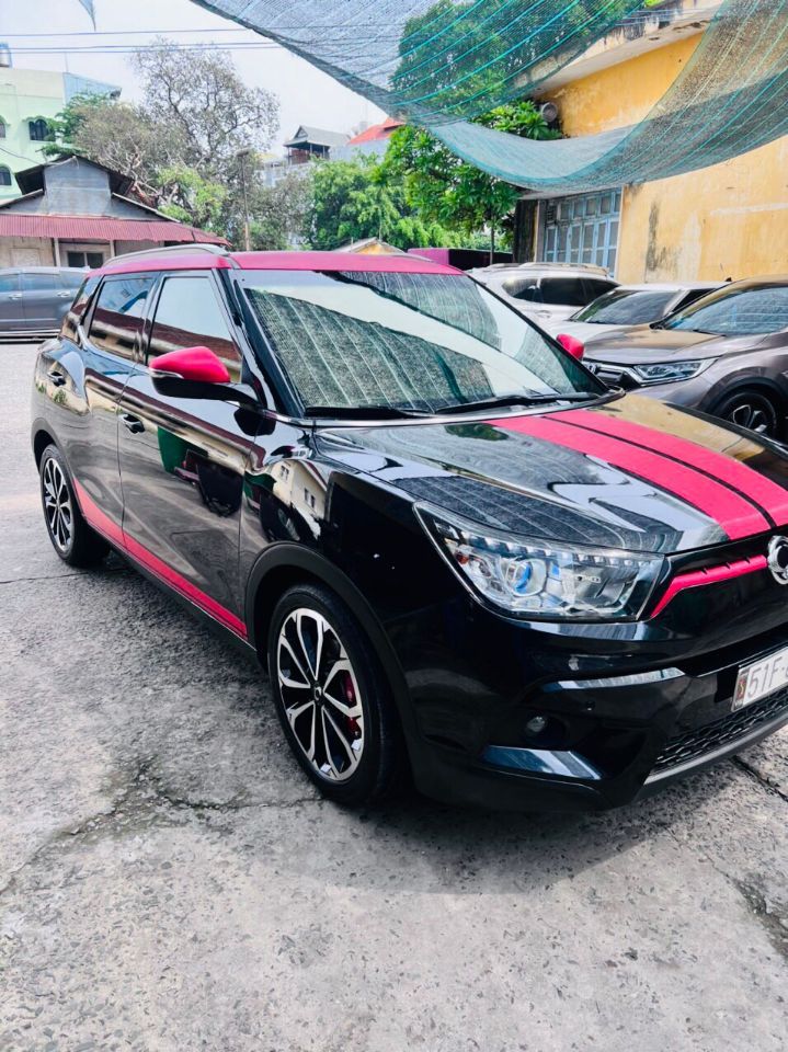 Siêu phẩm: Ssangyong Tivoli Red Package 2017