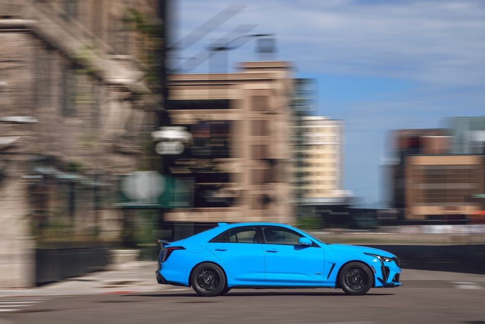 thông số Cadillac CT4-V Blackwing 2022