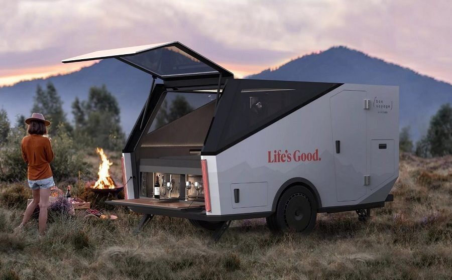 chiếc xe cắm trại Bon Voyage