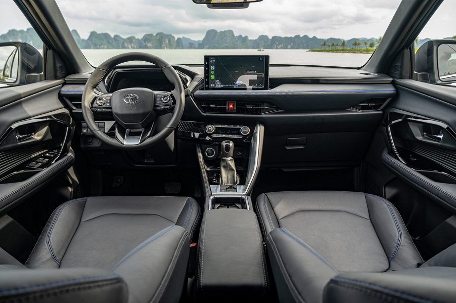 nội thất Toyota Yaris Cross 2024 Bản Xăng