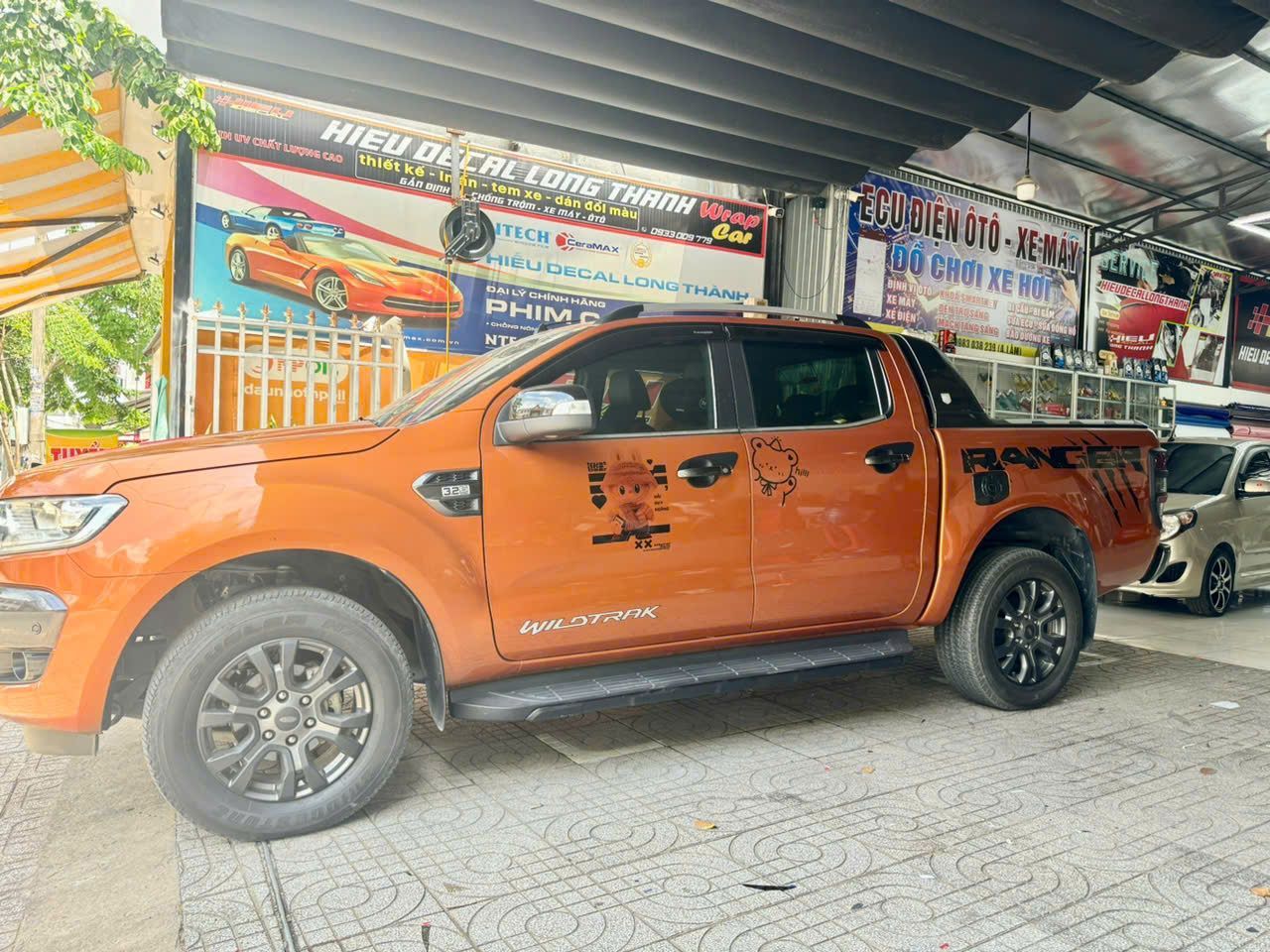 BÁN XE FORD RANGER WILDTRAK – SIÊU PHẨM CHO ANH EM YÊU PICKUP